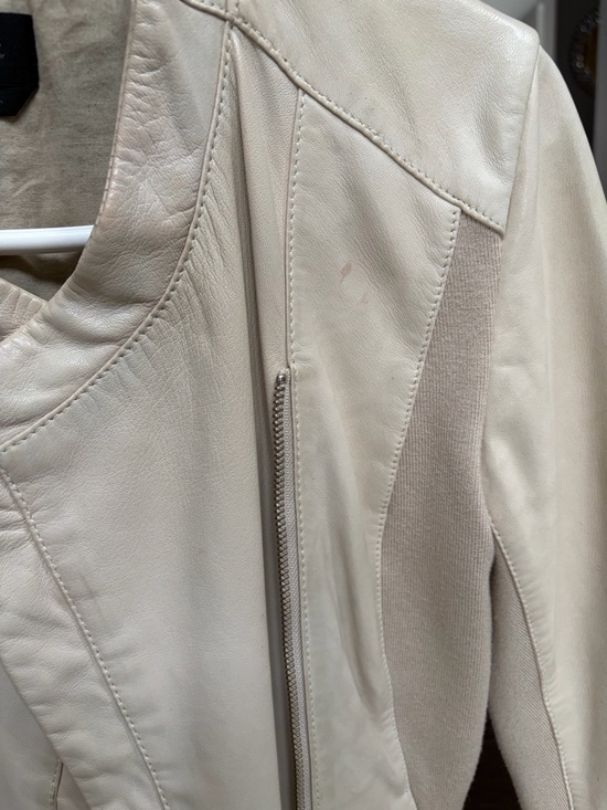 Danier Women's Cream Leather Asymmetrical Zip Jacket - Light Beige US 2XS - Picture 2 of 5
